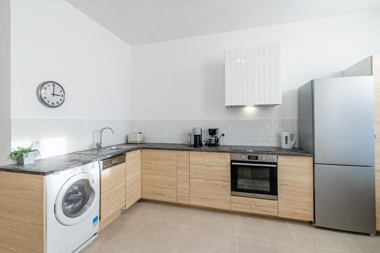 Le Borely: Appartement Climatise Avec 2 Chambres, A 800M De La Plage Marseilles Exterior foto